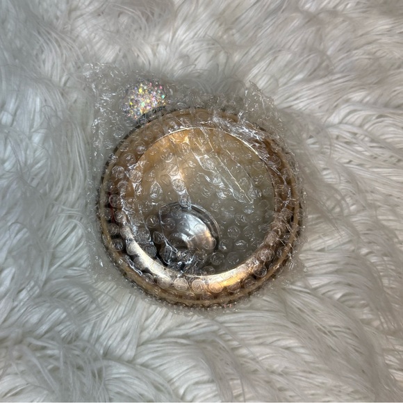 NIP Rose Gold Rhinestone Bracelet Flask. - Picture 3 of 5